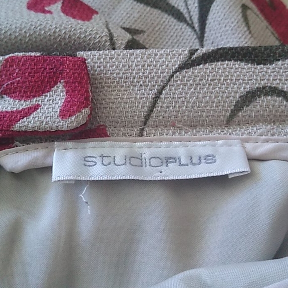 Skirt - Picture 4 of 4